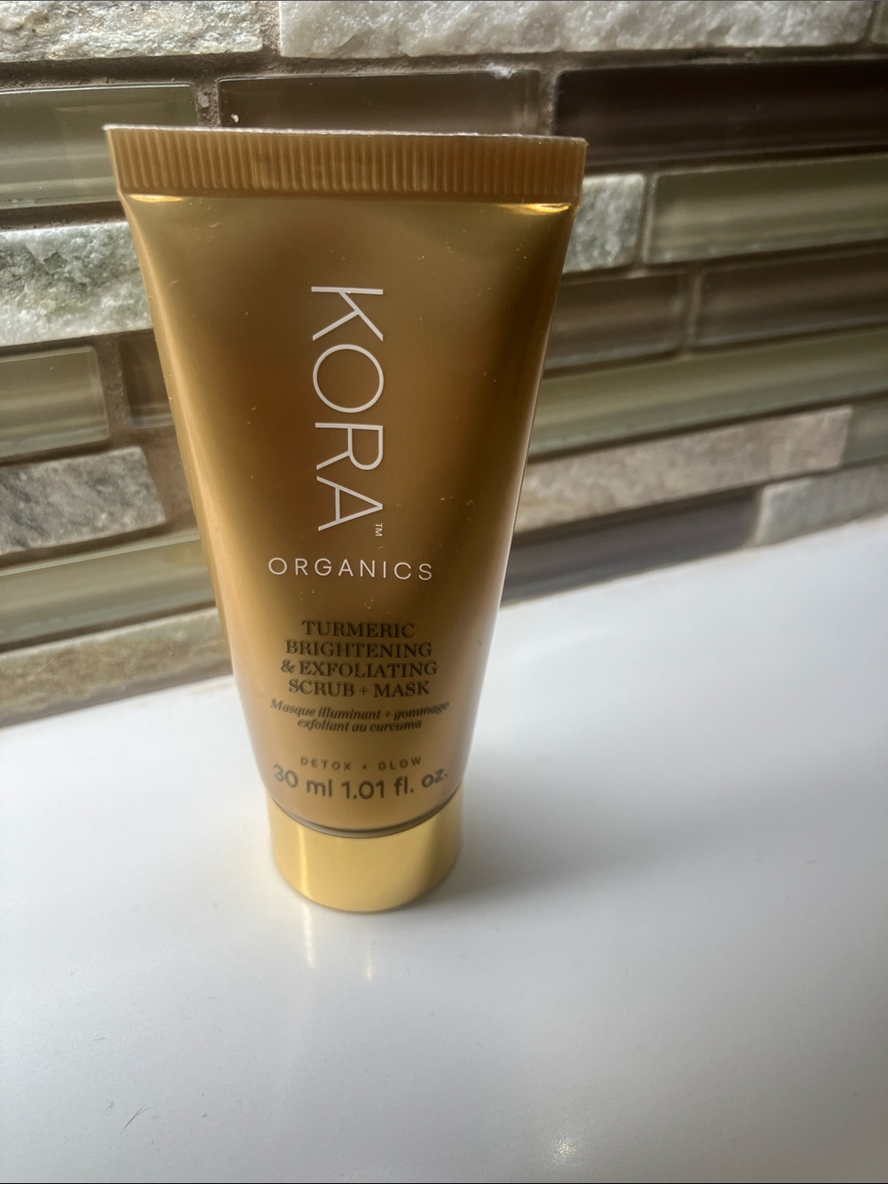 Kora organics tumeric brightening and exfoliating mask new sealed 1 oz